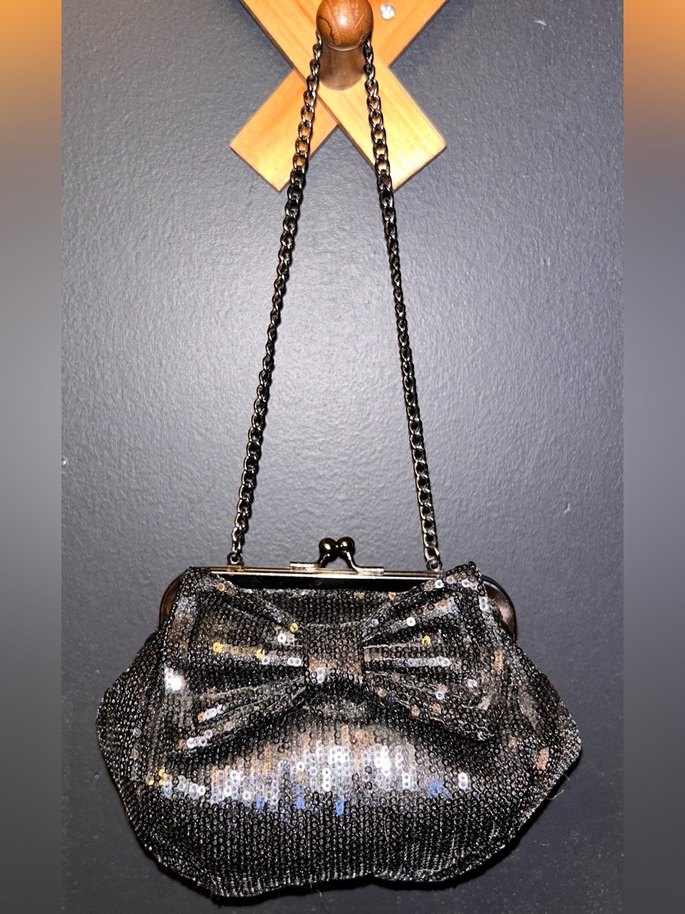 Betsey Johnson Mini Pewter Kisslock Sequin Bow Purse -NWOT-